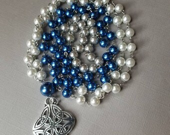 Baha'i prayer beads, full 95 bead prayer strand, blue and gray glass pearls, white glass pearls, Celtic knot charm, silver toned, hand wired