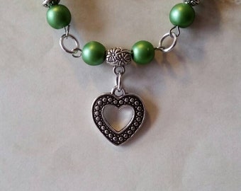 Heart day collar, green satin glass pearls, discreet day collar, symbolic jewelry, BDSM collar, submissive collar, silver-toned necklace