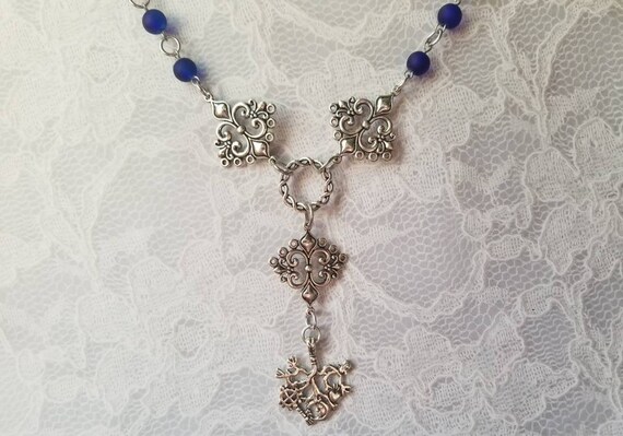 Cimaruta necklace, Cimaruta jewelry, Italian witches amulet, stainless steel pins, cobalt sea glass, silver toned connectors, O ring