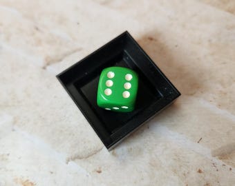Single Chessex green and white d6 die, extra 16mm d6 dnd dice, ornate polyhedral gaming dice, DnD dice, RPG dice, spare dice, spare d6 dice,