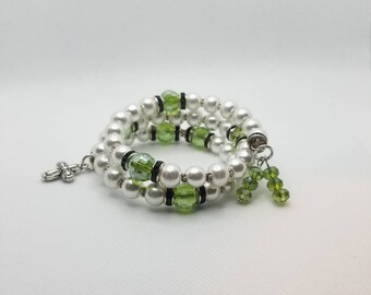 Lutheran rosary bracelet, Lutheran prayer bracelet, memory wire bracelet, beaded bracelet, wrap bracelet, white and green glass beads