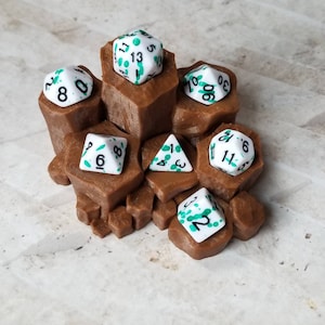 Green and white speckled 16mm dnd dice,  black numbers, polyhedral gaming dice, DnD dice set, RPG dice, gaming dice, set of 7 DnD dice