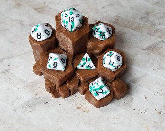Green and white speckled 16mm dnd dice,  black numbers, polyhedral gaming dice, DnD dice set, RPG dice, gaming dice, set of 7 DnD dice