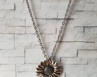 Support Ukraine necklace, I stand with Ukraine pendant, large sunflower pendant,  sunflower necklace, sunflower pendant
