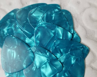 Destash guitar picks, guitar plectrums, pearl guitar picks, light blue, destash guitar plectrums, generic, x 20
