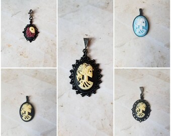 Gothic cameo pendant, Gothic style cameo, Day of the dead cameo, Lolita skeleton cameo, Day of the dead jewelry, Dia de Los muertos cameo
