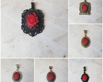Necklaces/Pendants