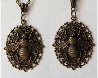 Bumblebee necklace, bee necklace, bronze bee pendant, Gothic jewelry, Victorian jewelry, fantasy necklace, cosplay jewelry, Steampunk bee