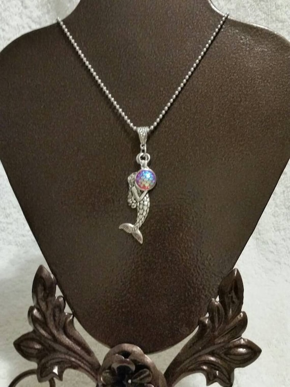 Mermaid pendant, mermaid scale necklace, silver-toned mermaid necklace with large mermaid charm and iridescent pink mermaid scale cabochon
