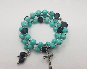 Lutheran rosary bracelet, Lutheran prayer bracelet, memory wire bracelet, wrap bracelet, blue and black glass beads, budded crucifix, silver