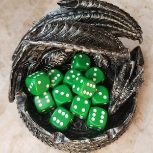 Single Chessex green and white d6 die, extra 16mm d6 dnd dice, ornate polyhedral gaming dice, DnD dice, RPG dice, spare dice, spare d6 dice,