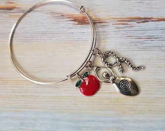 Goddess bracelet, Lillith bangle, charm bangle, expandable bangle, silver charm bracelet, Pagan bangle, Lillith jewelry, Eve bracelet