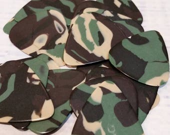 Destash, guitar picks, plectrums, patterned  guitar picks  x 20, generic