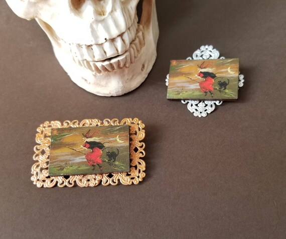 Witch brooch, witch pin, witch on broom, witch with cat, Wiccan brooch, Wiccan jewelry, pagan jewelry, copper or antique silver, LARP pin