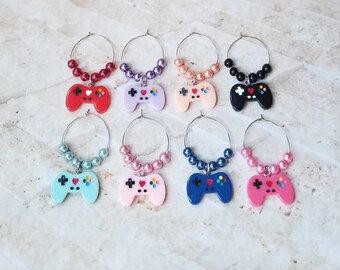 Gaming wine charms x 8, glass markers, wine charms, cup charms, bottle charms, wine glass charms, beverage markers, game control wine charms