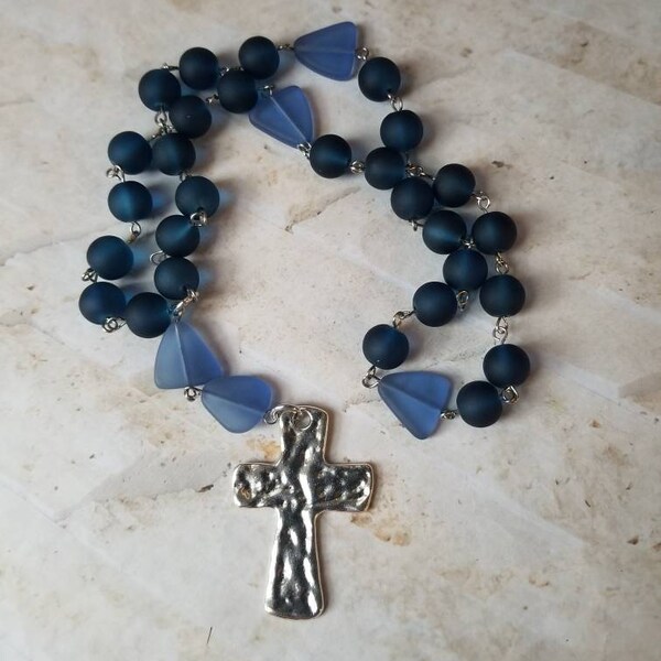 Anglican prayer beads, Episcopal, Protestant prayer beads, Methodist rosary, stainless steel, blue  frosted sea glass, hammered cross