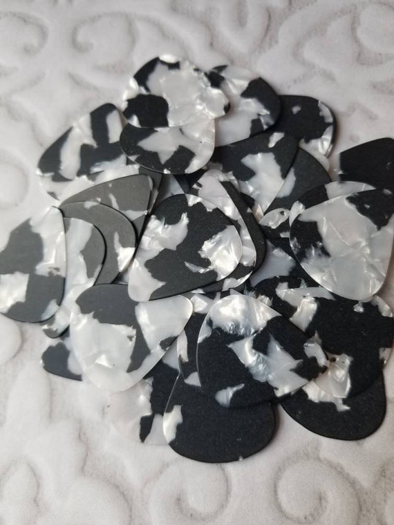 Destash guitar picks, multicolor guitar picks, guitar plectrums, generic guitar picks, guitar pick destash, black and white, NEW color, x 20