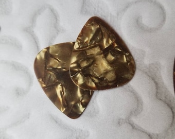 Destash guitar picks, guitar plectrums, pearl guitar picks, browns, glossy or not so glossy, destash guitar plectrums, generic, x 20, 50