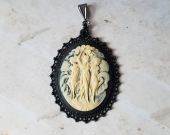 Cameo pendant, cameo necklace, Goddess cameo jewelry, Goddess pendant, Three Graces cameo, three graces pendant, three muses cameo pendant