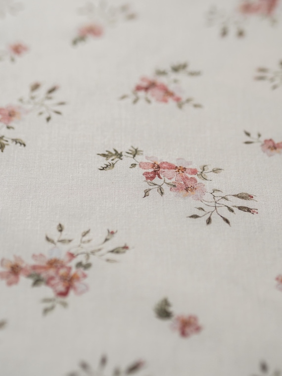 Rose Dream Cotton Fabric by the Yard – Exclusive Watercolor Pattern with Flowers for Sewing Vintage-inspired Clothing & Crafts