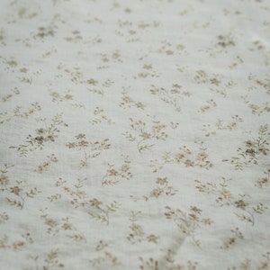 Nebbia mattutina, tessuto di lino bianco avorio per abiti da cucire tagliati su misura, tessuto stampato con fiori ad acquerello, stampa floreale vintage immagine 5