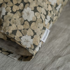 Wood-Sorrel, federa in lino decorativa fatta a mano, fodera per cuscino per divano con stampa floreale, cuscino per il tiro, tessuto naturale stampato con fiori immagine 5