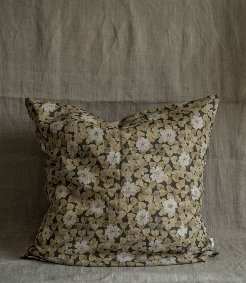 Wood-Sorrel, federa in lino decorativa fatta a mano, fodera per cuscino per divano con stampa floreale, cuscino per il tiro, tessuto naturale stampato con fiori immagine 1