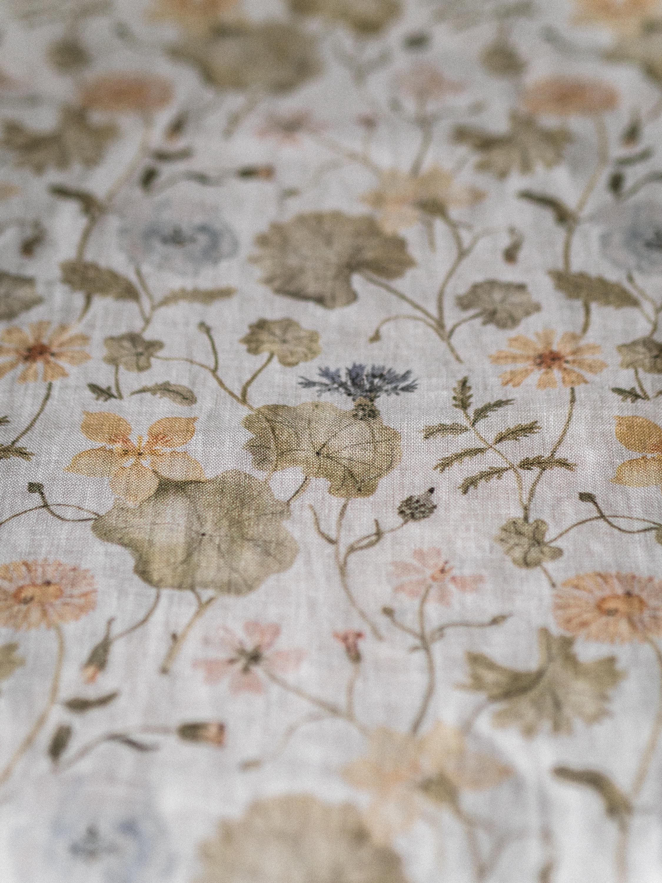 Nasturtium Floral Linen Fabric by the Yard – Exclusive Watercolor Pattern with Flowers for Sewing Vintage-inspired Clothing & Crafts