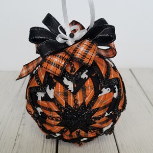 Quilted Halloween Ornament Ball, ghosts and pumpkins, Trick or Treat, plaid, orange and black, stripes