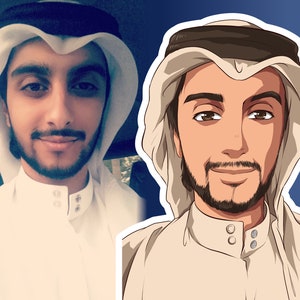 K&ouml;nnte beinhalten: Ein geteiltes Bild, das einen Mann in traditioneller arabischer Kleidung zeigt. Links ein Foto, rechts eine Illustration im Anime-Stil. Beide Bilder zeigen einen Mann mit Bart und wei&szlig;em Kopfschmuck mit einem schwarzen Band.