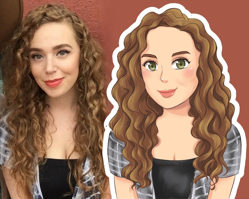 K&ouml;nnte beinhalten: Ein Bild nebeneinander, das eine Person und eine Cartoon-Illustration zeigt. Die Person hat lockiges braunes Haar, helle Haut und tr&auml;gt ein schwarzes Oberteil und ein kariertes Hemd. Die Cartoon-Version hat &auml;hnliche Merkmale.