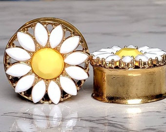 Gold Daisy Plugs - 1" 25mm / handmade / repurposed buttons / gauges / summer