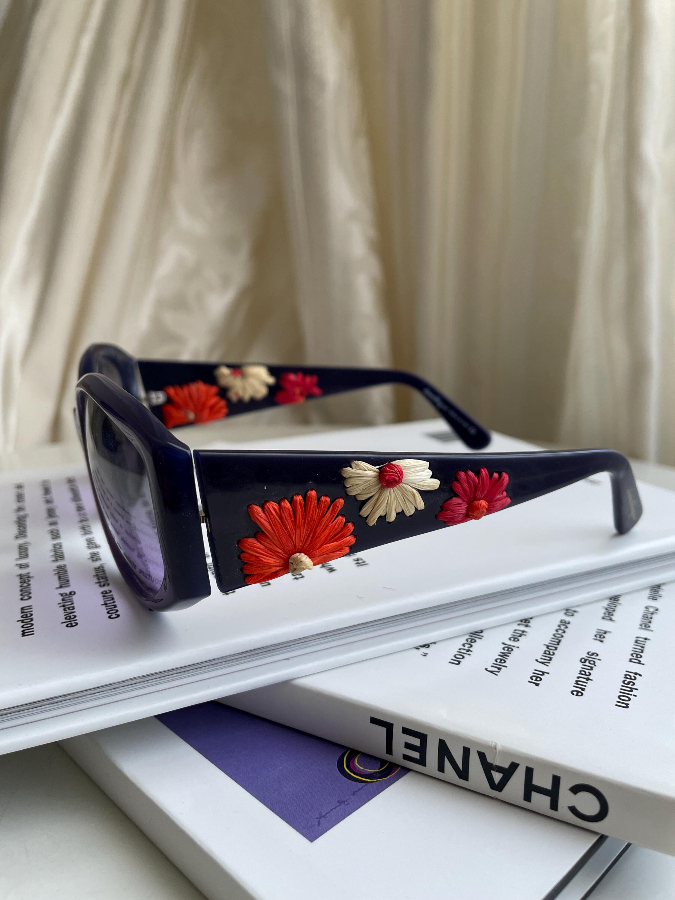 Vintage 1990s Salvatore Ferragamo Sunglasses | Navy Frames  display picture 1
