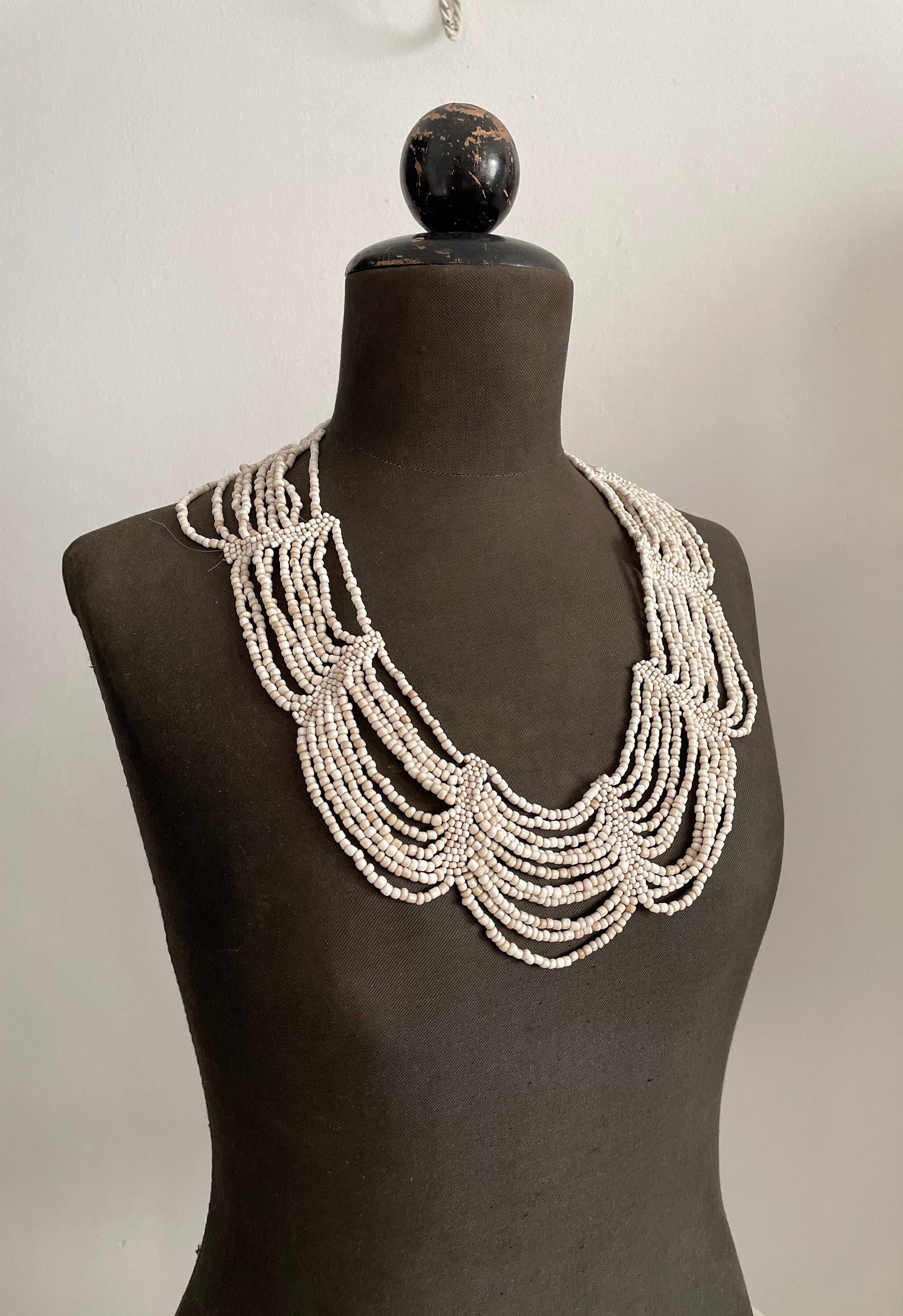 Collier Mi-long Perles Morpho Années 1930 - Vintage, Occasion, Perles Bleues En Chute
