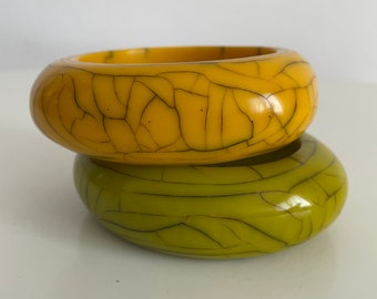 Vintage 1940s Bakelite Bangle Set | Marbled Yellow & Olive Green