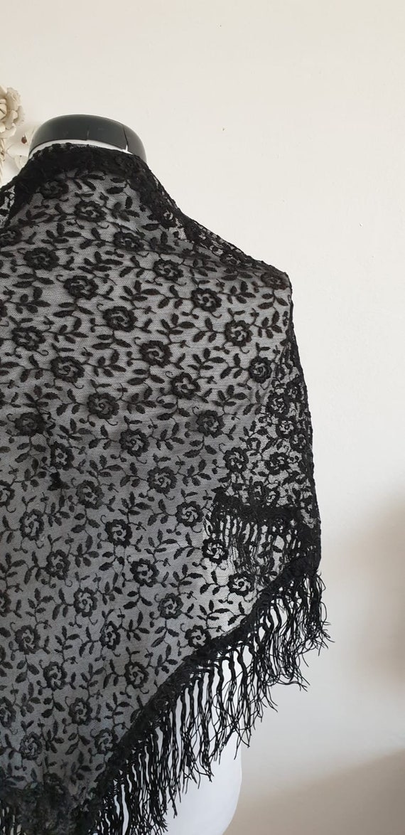 1930s piano shawl | vintage 30s black lace shawl … - image 4