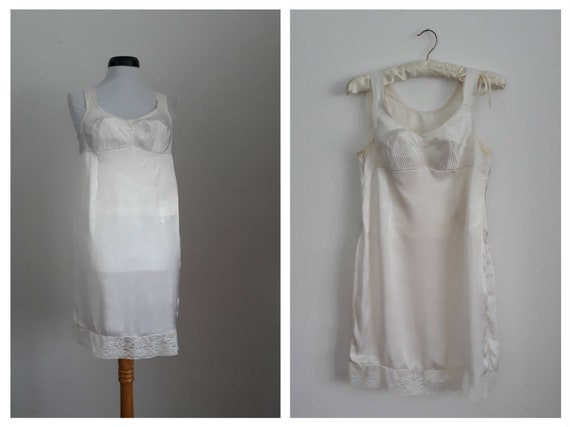 Vintage 1950s liquid satin negligée | 50s satin &l