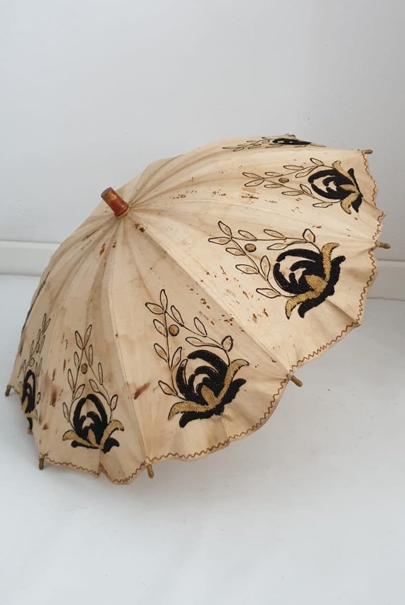 Antique linen parasol | Edwardian embroidery paras