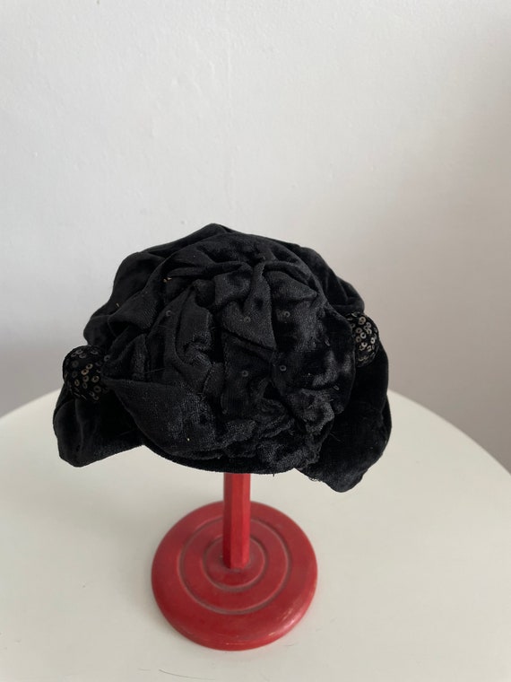 1930s black velvet hat | vintage 30s velvet calot… - image 7