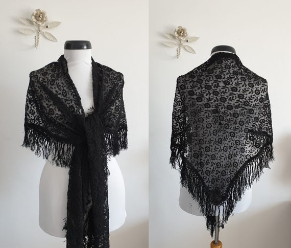 1930s piano shawl | vintage 30s black lace shawl |