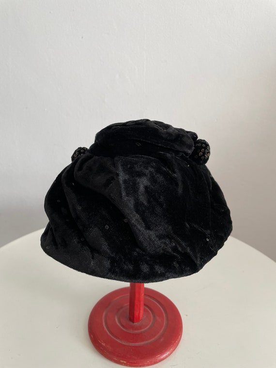 1930s black velvet hat | vintage 30s velvet calot… - image 3