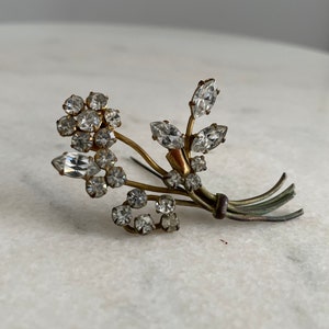1950s flower brooch | vintage 50s brooch
