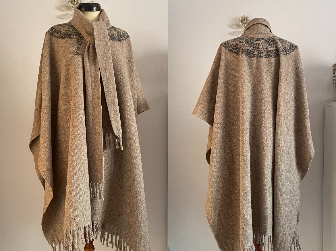 1970s Wool Cape | Vintage 70s Tribal Print Cape - Etsy