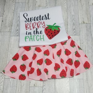 Strawberry Outfit/Skirted Bummie, Bummies Kids Outfit, Skirted Bloomer, Sweetest Berry in the Patch Girls outfit Bummie Outfit, Kids