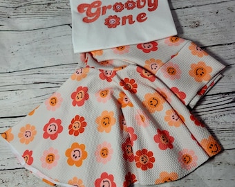 Groovy One Outfit/ Bell Bottom, Leggings Kids Outfit, Bell Bottoms, groovy Outfit, Kids Bell bottom, Kids Groovy outfit