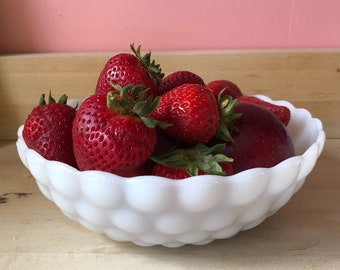 Vintage Anchor Hocking White Milk Glass Serving Vegetable Fruit Bubble Bowl 8 1/4"
