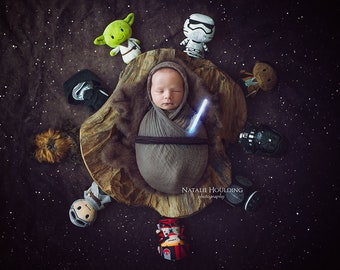 Cult sci-fi inspired -Newborn Digital Backdrop for photography - Poppet - Face insert