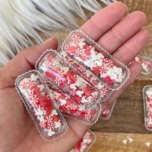 NEW! Mickey Mouse Shaker Clips, Mickey Christmas Shaker Clips, Holiday Shaker Clips, Shaker Clips, Mickey Scalloped Clip