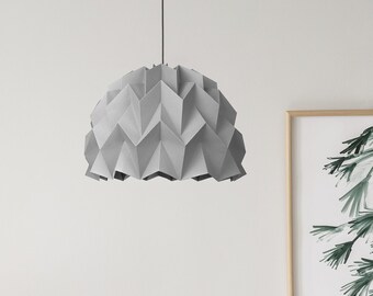 Origami Lampenschirm, grau Lampenschirm, skandinavisches Wohnzimmer, ausstehende Origami-Leuchten, Papierlampe, modernes Interieur