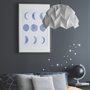 Paralume origami, lampada grigio perla, arredamento della stanza per adolescenti, lampada per adolescente, paralume di carta medio, luci in attesa di ragazzo adolescente, arredamento grigio perla